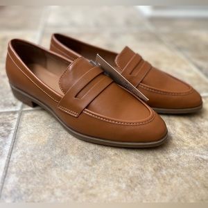 Brand new loafers size 6